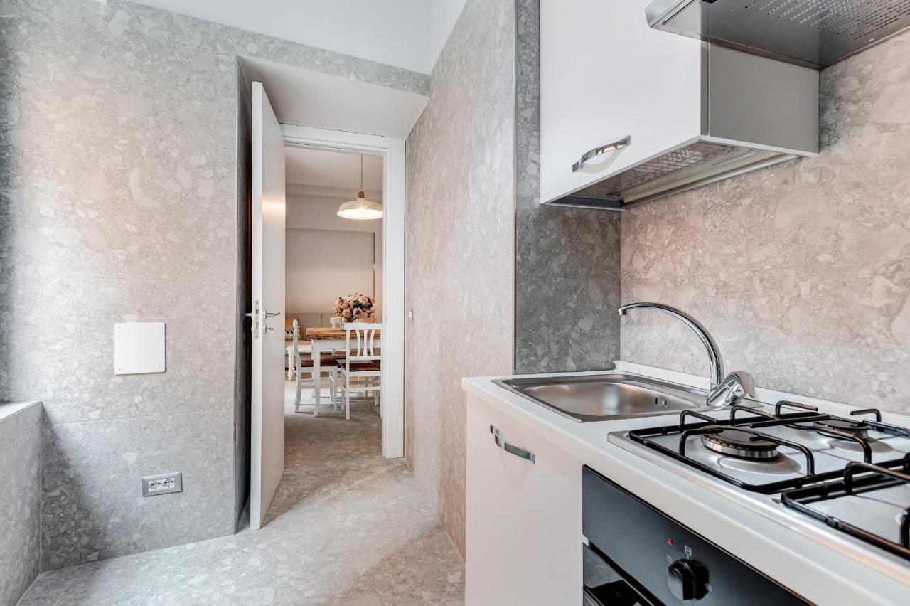 Trevi Fountain - Shabby - Romedreamhome Exterior photo